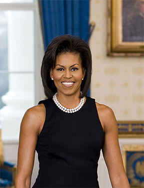 Michelle Obama deltoids and upper arms in official White House portrait